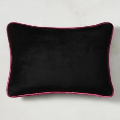 Kiss Lumbar Pillow - Fuchsia -Furniture Sales webimage 040119622 ALT 1