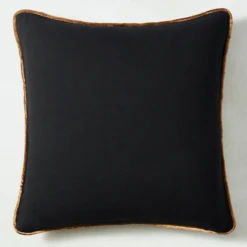 Eliza Pillow 20" - Black/Gold -Furniture Sales webimage 040412990 ALT 1