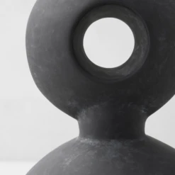 Yara Vase -Furniture Sales webimage 120994787 dtl1