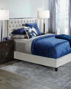 Glass Knot -Furniture Sales webimage 160172499a rv1 jpg