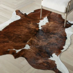 Augusto Hair On Cowhide Rug - Medium Brown