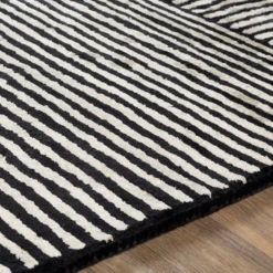 Emerson Rug - Black -Furniture Sales webimage 620009320 DTL2 1