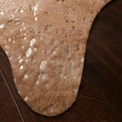 Metallic Faux Cowhide Rug - Tan -Furniture Sales webimage 620179083 DTL