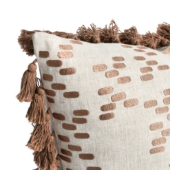 Hamish Pillow 22" - Ivory/Brown -Furniture Sales webimage 620391596 detail