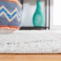 Hannah Rug - Ivory 11 Hannah Rug - Ivory -Furniture Sales webimage 620718865 DTL2