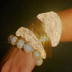 Limo Vibe - Embellished -Furniture Sales webimage 630151501 630147264 630109574 DTL2