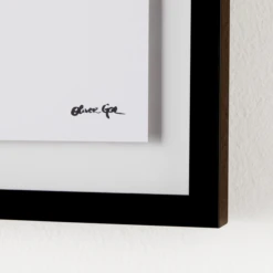 Lips And Rhinestones -Furniture Sales webimage 630446801 630496635 DTL3