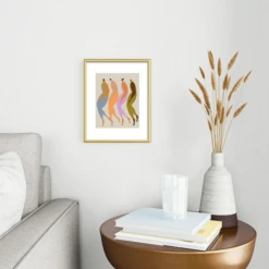 We The Giants -Furniture Sales webimage 630747023 RV 1